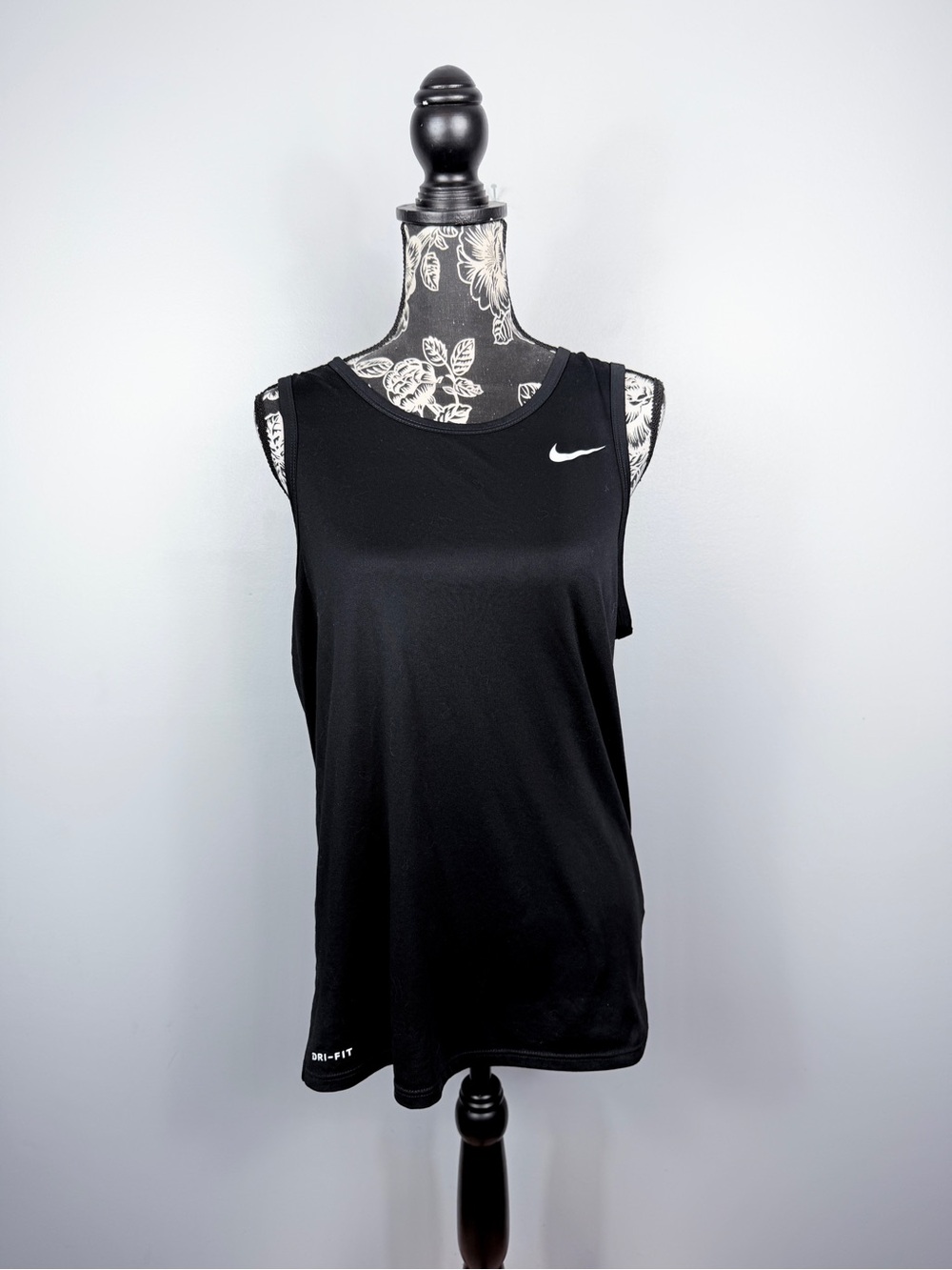 Nike The Nike Tee black loose fit thick strap cotton tank top size medium